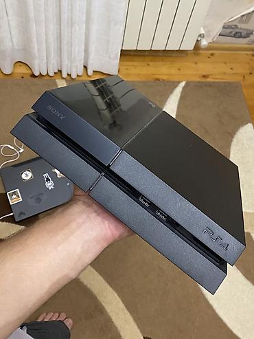 PS4 (Sony Playstation 4): Sony PlayStation 4 (PS4) 500gb Şəkildə görünən kimidir, yeni kimidir — 3