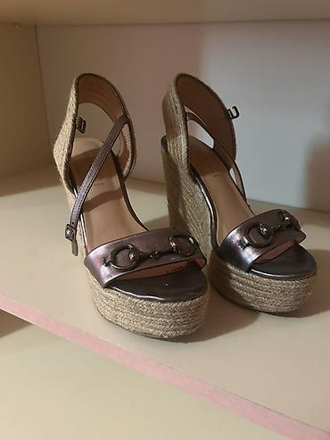 melek sepler instagram: Metal parıltılı platform sandal - Üst hissə: metalik tünd boz rəngdə — 1