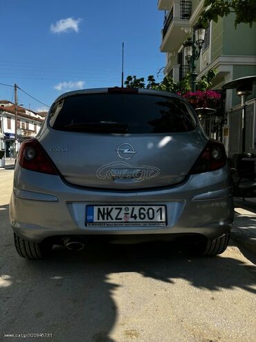 Opel Corsa: 1.2 l. | 2009 έ. | 137300 km. Κουπέ