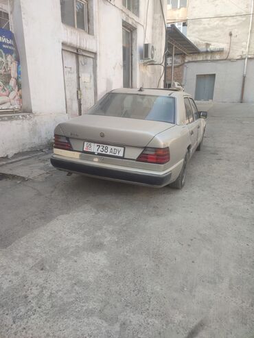 мерс малалитрашка: Mercedes-Benz E-Class: 1986 г., 2.3 л, Механика, Дизель, Седан