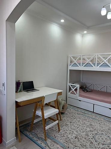 Продажа квартир: 2 комнаты, 70 м², 8 этаж — 4