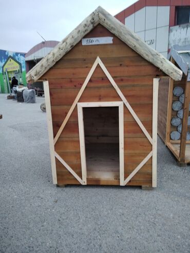 Yuvalar: Taxta it evi – əl işi - Material: tam ağac (lövhə), möhkəm karkaslı — 10