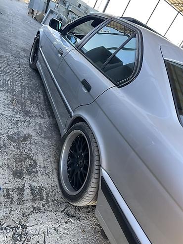 Продажа авто: BMW 5 series: 1992 г., Седан — 4
