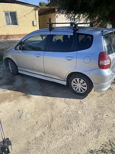 четырка цена: Honda Fit Aria: 2003 г., Автомат, Универсал — 4