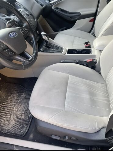 Ford: Ford Focus: 0.1 l | 2016 il 260 km Sedan — 9