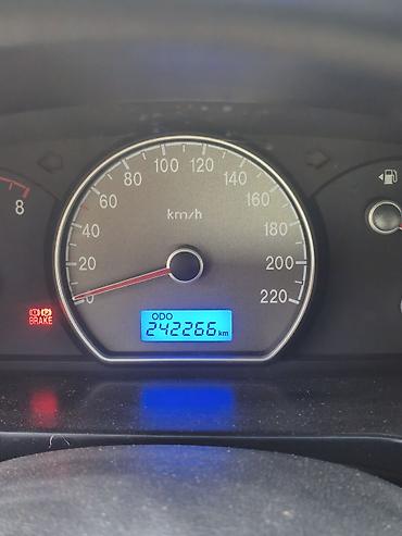 Hyundai: Hyundai Elantra: 2008 г., Механика, Бензин, Седан — 11