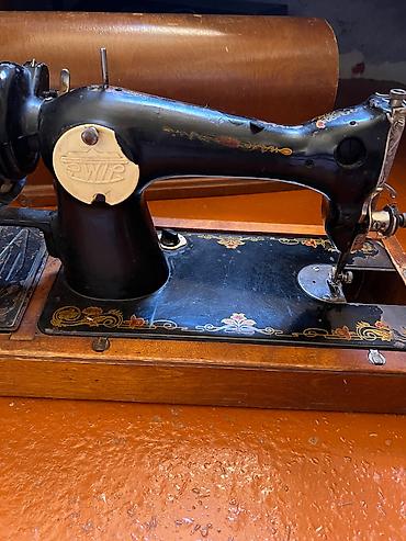 nasos temiri: 🧵 Qədimi/Vintage Tikiş Maşını Satılır Nənəmdən qalan, təxminən 60-70 — 4