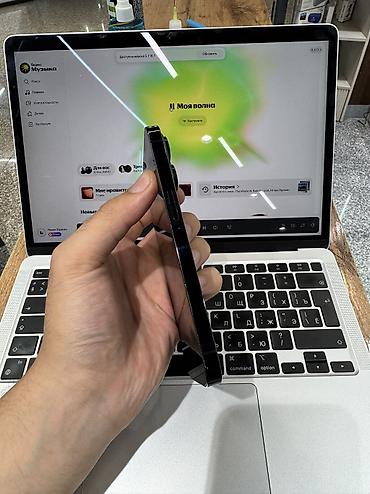 iphone cs max: IPhone 14 Pro, Б/у, 128 ГБ, Jet Black, Защитное стекло, Чехол, 100 % — 2