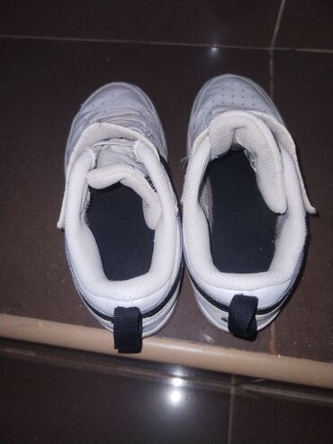 Patike: Nike, Veličina - 32 — 9