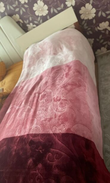 Çarpayılar: Təknəfərlik çarpayı, Matras ilə, Azərbaycan