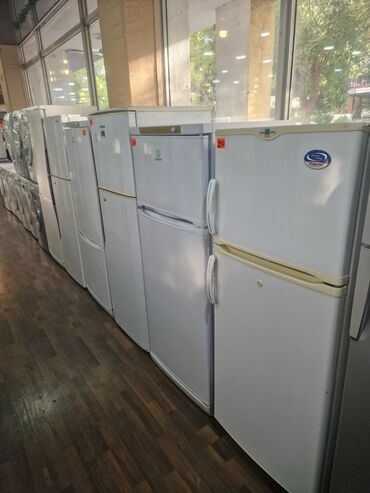 Blenderlər: 2 qapılı Indesit Soyuducu Satılır, rəng - Ağ