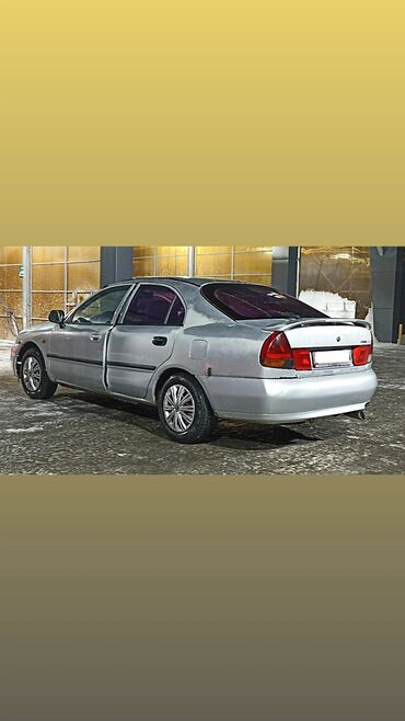 автомобили легкови: Mitsubishi Carisma: 1998 г., 1.6 л, Механика, Бензин, Седан