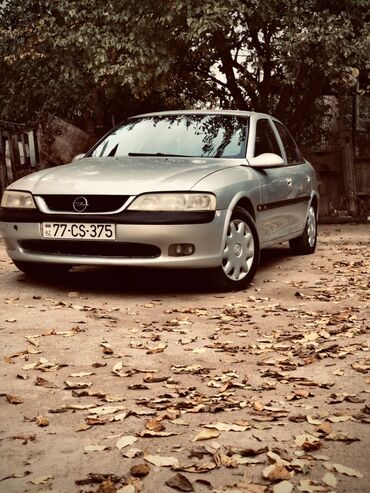 Продажа авто: Opel Vectra: 2 л | 1996 г. | 34567 км Седан