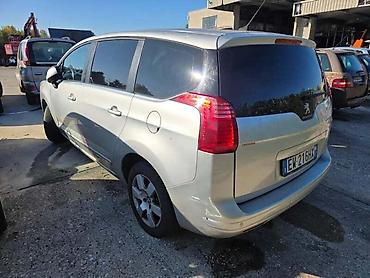 ajkula auto: PEUGEOT 5008 2011. GOD. - KOMPLETAN AUTO U DELOVIMA | AUTO DELOVI — 1