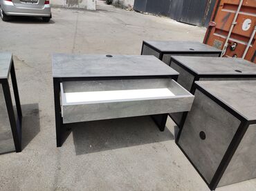 Офисные столы: Офисный стол, Новый, Нерегулируемый, Железо, Самовывоз, Платная доставка — 13