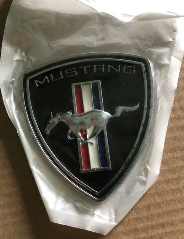 музыка в машину на колонку и на саб скачать: Логотип Mustang металлический на двухстороннем скотче. Новый