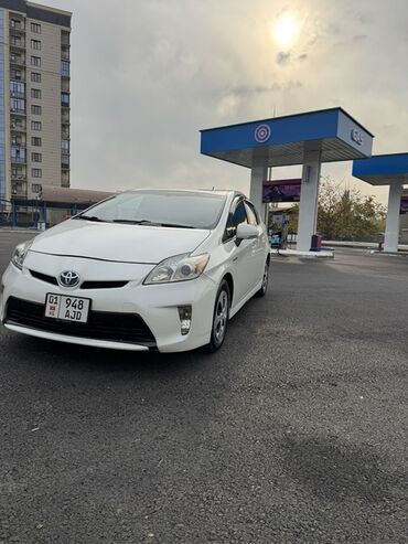 чехол на приус: Toyota Prius: 2015 г., 1.8 л, Вариатор, Гибрид, Хетчбек