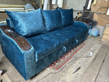 Угловые диваны: Диван мустанг с подушкой. Новый раздвижной диван. Размеры: с наружи — 16