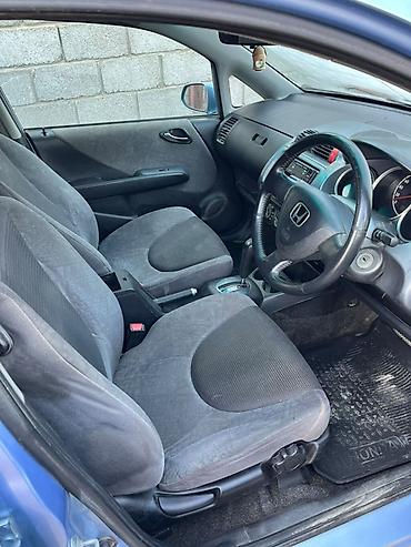 xundai gets: Honda Fit: 2002 г., Вариатор, Газ, Хэтчбэк — 3