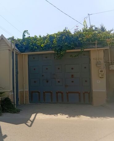 Həyət evləri və villaların satışı: Binəqədi qəs. 6 otaqlı, 135 kv. m, Orta təmir