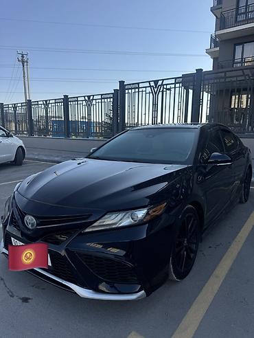 44 2: Toyota Camry: 2021 г., 2.5 л, Вариатор, Гибрид, Седан — 6
