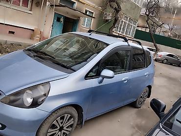 Honda: Honda Fit: 2002 г., 1.3 л, Вариатор, Бензин, Хэтчбэк at lalafo.kg — 3 Honda: Honda Fit: 2002 г., 1.3 л, Вариатор, Бензин, Хэтчбэк — 3