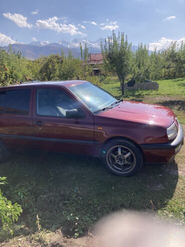 Volkswagen: Volkswagen Vento: 1992 г., 1.8 л, Механика, Бензин, Седан — 17