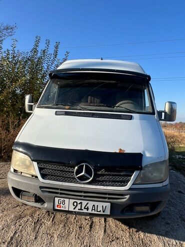 радиатор опель зафира а: Жүк ташуучу унаа, Mercedes-Benz