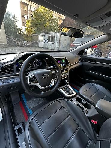 highlander 2017: Hyundai Elantra: 2020 г., 1.6 л, Автомат, Электромобиль, Седан — 3