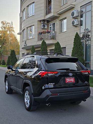 step 2: Toyota RAV4: 2019 г., 2.5 л, Вариатор, Гибрид, Кроссовер — 2
