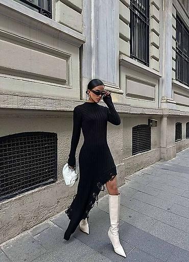 Haljine: Haljina: 2400 dinara
Uvoz Turska — 3