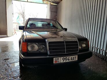 mers 230: Mercedes-Benz E 230: 1991 г., 2.3 л, Механика, Бензин, Седан