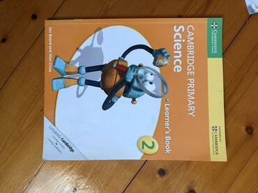 Digər məktəb dərslikləri: Cambridge Primary Science Tələbə Kitabı ibtidai sinif şagirdləri üçün