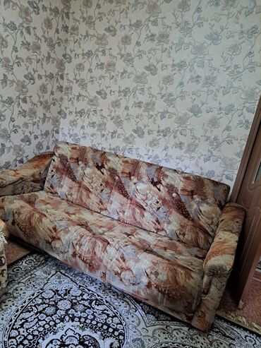мебель надежда: Прямой диван, цвет - Бежевый, Б/у