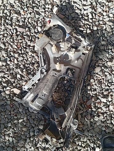 Sbor motorlar və silindr başlıqları: Məhsul: Renault üçün ehtiyat hissələri - Tam komplekt mühərrik və — 23