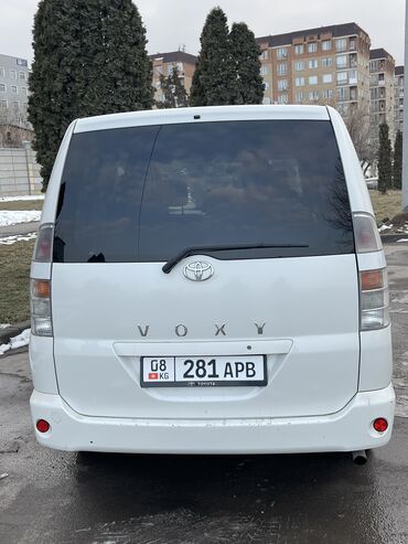 тойота voxy: Toyota Voxy: 2003 г., 2 л, Автомат, Бензин, Минивэн