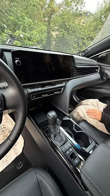 Продажа авто: Toyota Camry: 2025 г., Автомат, Бензин, Седан — 4