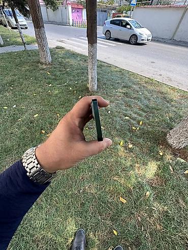 13 mini ikinci el: IPhone 13 mini, 128 GB, Yaşıl, Zəmanət, Simsiz şarj, Face ID — 3
