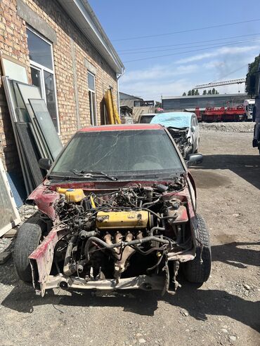 Honda: Honda Accord: 1994 г., Седан — 16