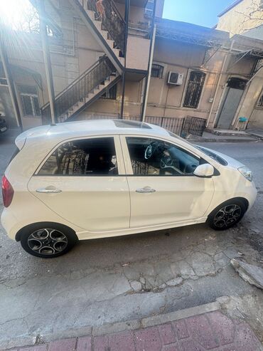 avto 444: Kia Picanto: 1.2 l | 2013 il Sedan