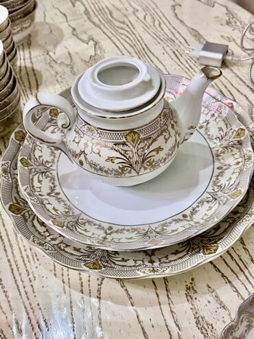 Наборы посуды: Сервиз. 18 персон. Тарелка 3тур18 штуктан ар бири,салатница 2тур at lalafo.kg — 2 Наборы посуды: Сервиз. 18 персон. Тарелка 3тур18 штуктан ар бири,салатница 2тур — 2