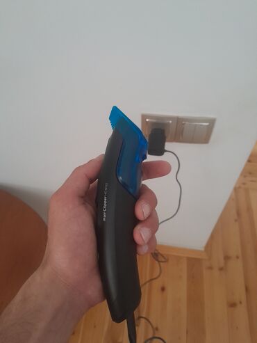 Trimmerlər və saç qırxan maşınlar: Saç qırxan maşın, Braun, İşlənmiş, Ünvandan götürmə — 2