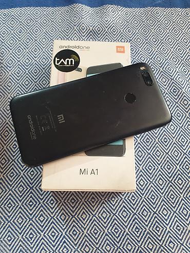 Xiaomi: Xiaomi, Mi A1, Б/у, 64 ГБ, цвет - Черный, 1 SIM — 1