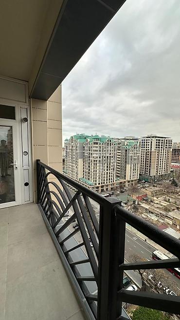 rahat əmlak: 3 otaqlı, Yeni tikili, m. Gənclik, 157 kv. m — 10