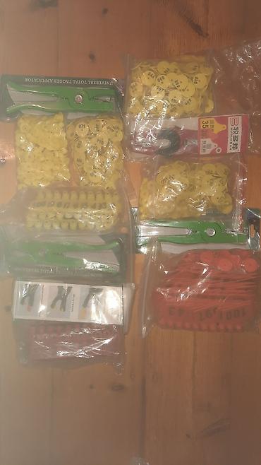 Breloklar: Qoyun və inəklər üçün müxtəlif növdə qulaq birkalar və qulaq deşənlər — 17