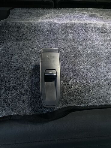стрим подушка: Дверная карта Subaru 2019 г., Оригинал