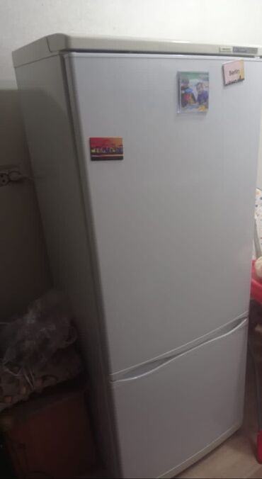 купить мини холодильник: Холодильник Atlant, Б/у, Двухкамерный, 155 *