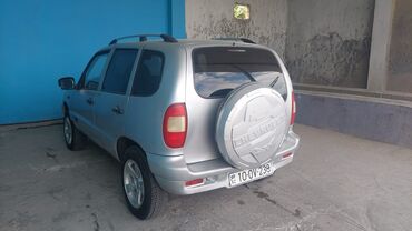 растаможка автомобиля в баку: Chevrolet Нива: 1.7 л | 2003 г. 250000 км Внедорожник at lalafo.az растаможка автомобиля в баку: Chevrolet Нива: 1.7 л | 2003 г. 250000 км Внедорожник