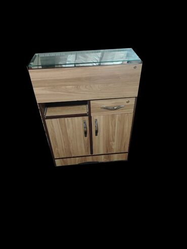 Sifarişlə kassa stolları: Düz masa, Şüşə — 1