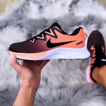 Women's Sneakers and athletic shoes: Extra cena od 36 do 41 za samo 2900 din p b — 11